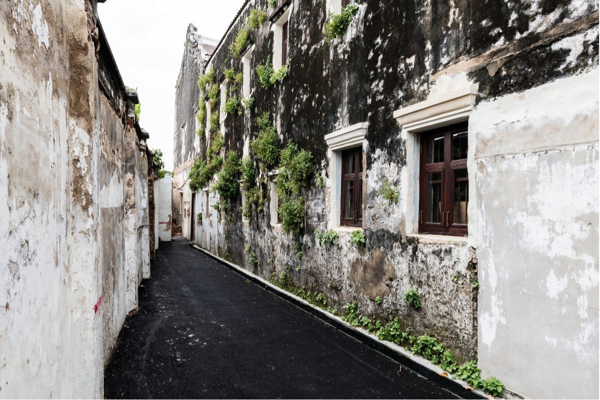 5 villes fantômes à visiter en France